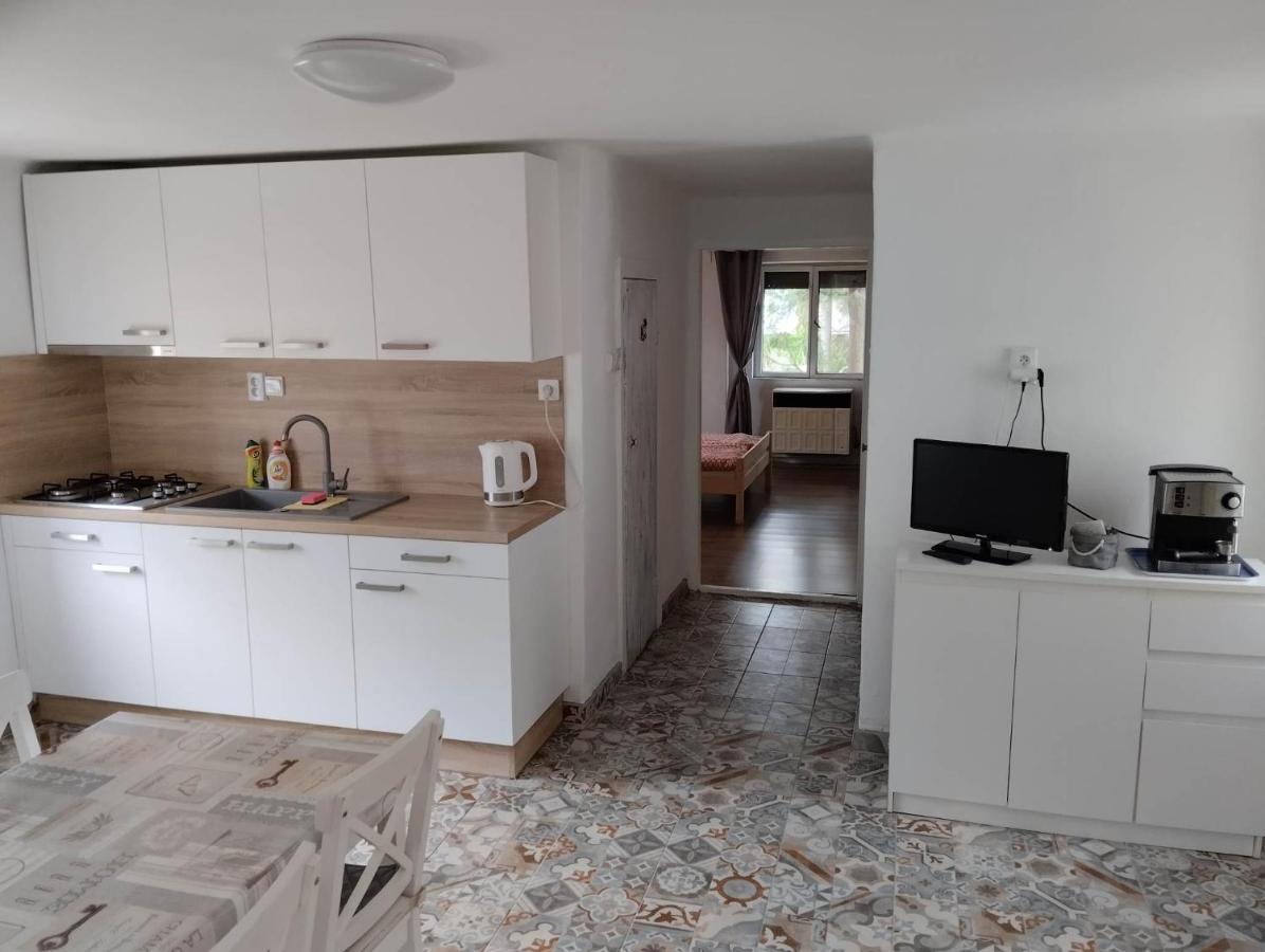 Ubytovanie Tibor Skarba Dunajska Streda Bagian luar foto